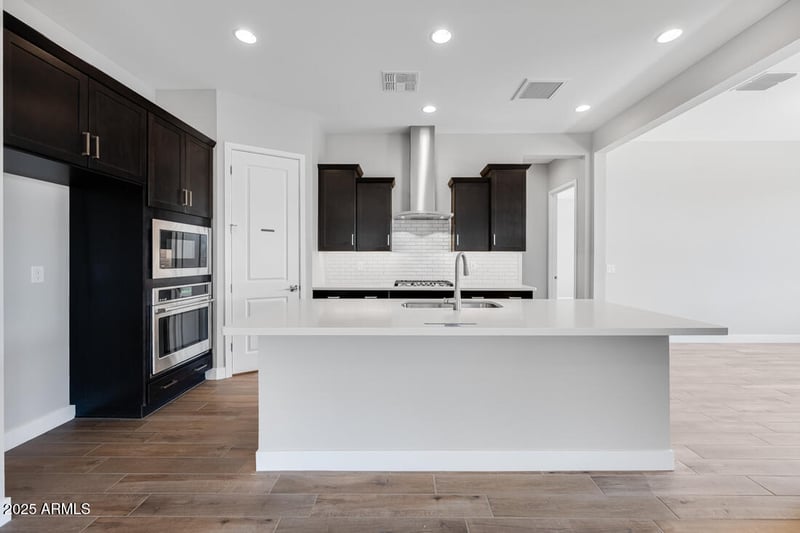 18147 Tanglewood Dr, Goodyear, AZ 85338