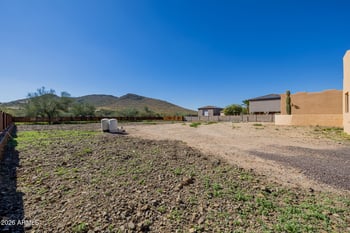 1815 Maddock Rd, Phoenix, AZ 85086