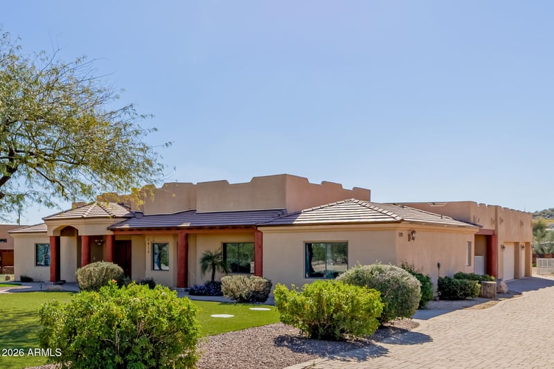 1815 W Maddock Rd, Phoenix, AZ 85086