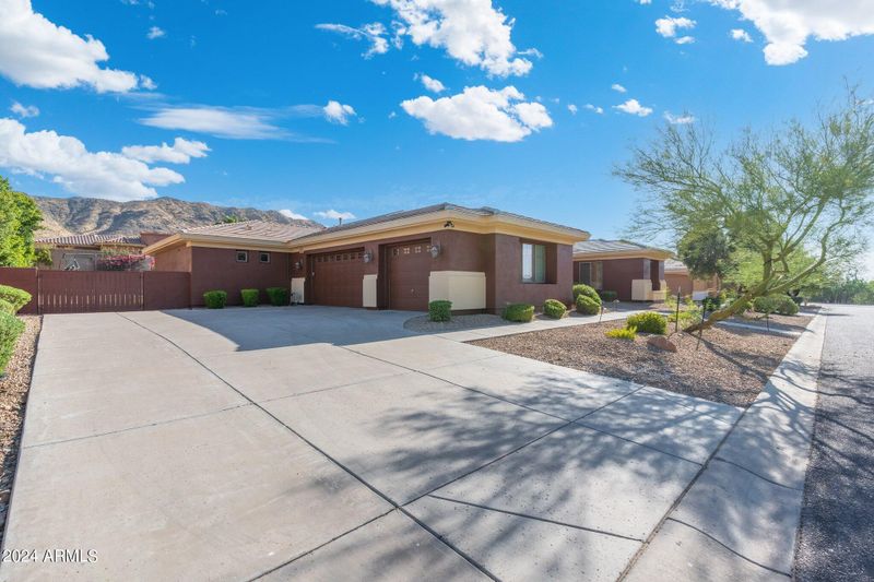 1815 W Summerside Rd, Phoenix, AZ 85041