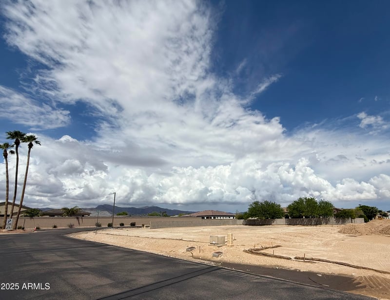 18150 Missouri Ave #111, Litchfield Park, AZ 85340