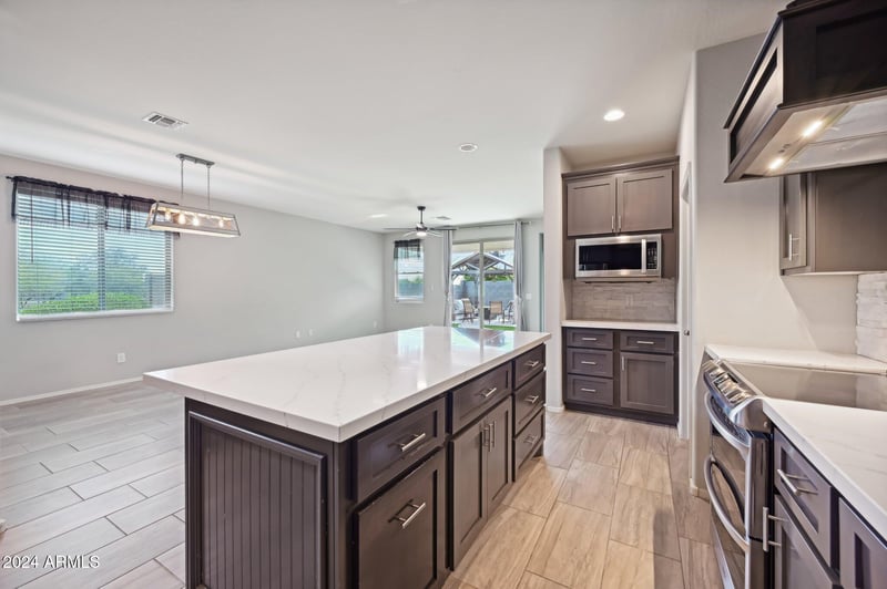 18151 Carlota Ln, Surprise, AZ 85387