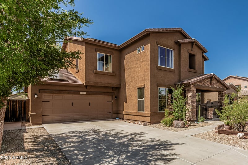 18152 Paradise Ln, Surprise, AZ 85388