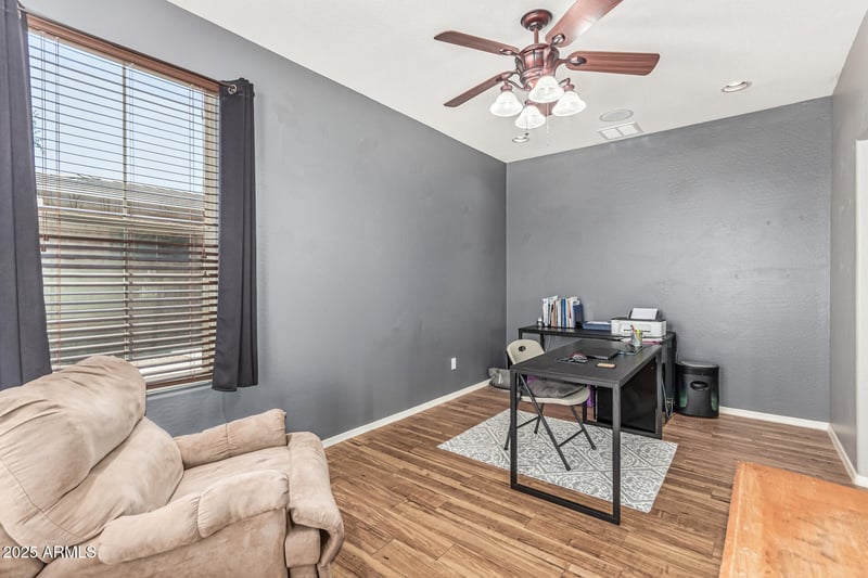 18152 Paradise Ln, Surprise, AZ 85388