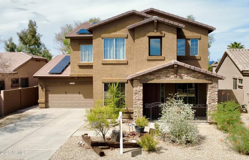 18152 Paradise Ln, Surprise, AZ 85388