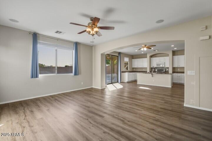 18157 Eva St, Waddell, AZ 85355