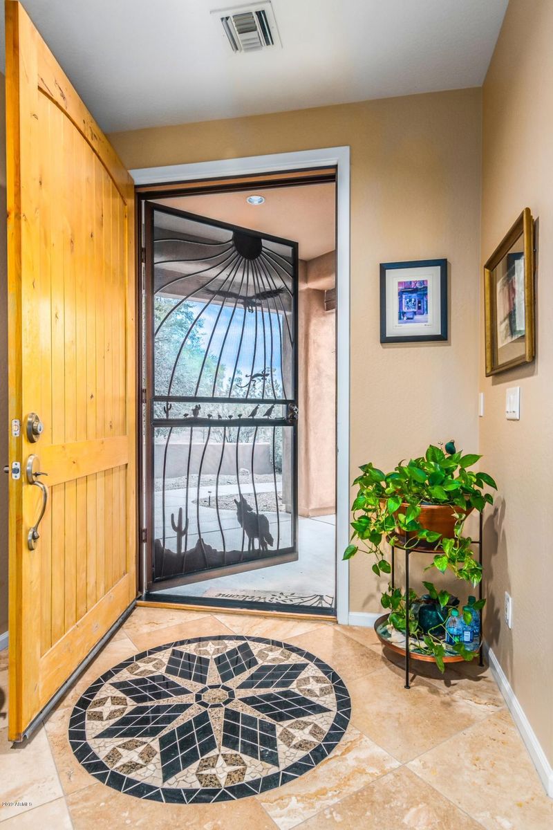1816 E Primrose Pa, Phoenix, AZ 85086