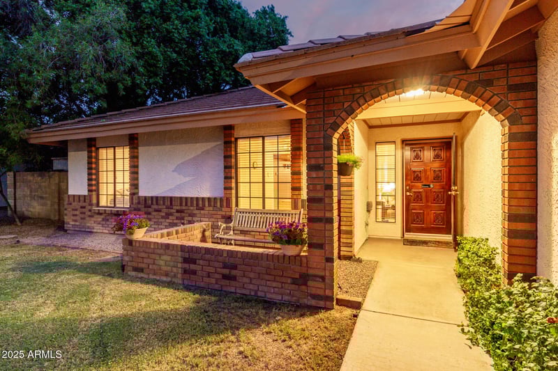 1816 Enrose St, Mesa, AZ 85203