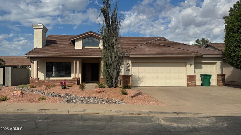 1816 Salem St, Mesa, AZ 85205