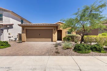 1816 Spur Dr, Phoenix, AZ 85085