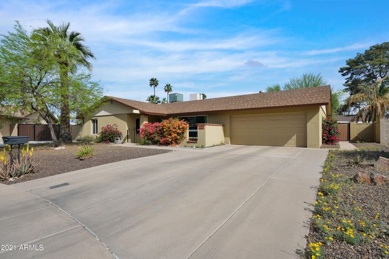 1816 W Seldon Ln, Phoenix, AZ 85021