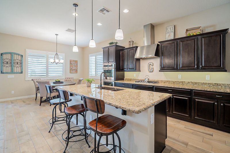 1816 W Tombstone Trl, Phoenix, AZ 85085