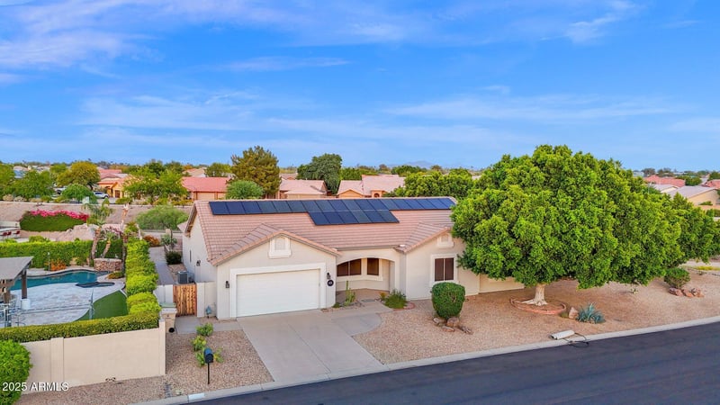 18161 63rd Ln, Glendale, AZ 85308