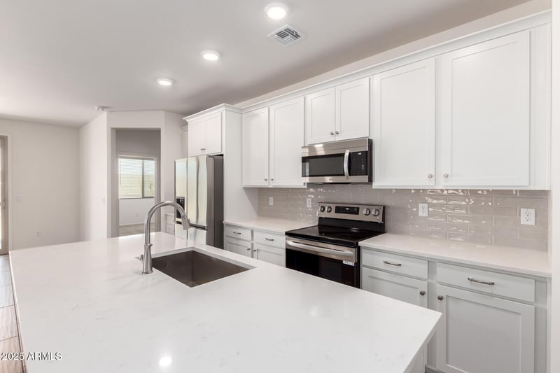 18162 Cielo Grande Ave, Surprise, AZ 85387