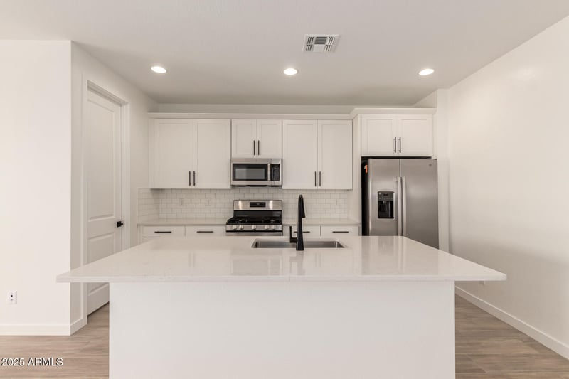 18168 Hess St, Goodyear, AZ 85338