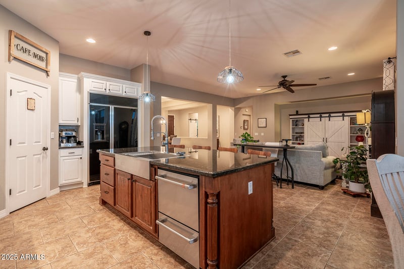 1817 Horsetail Trl, Phoenix, AZ 85085