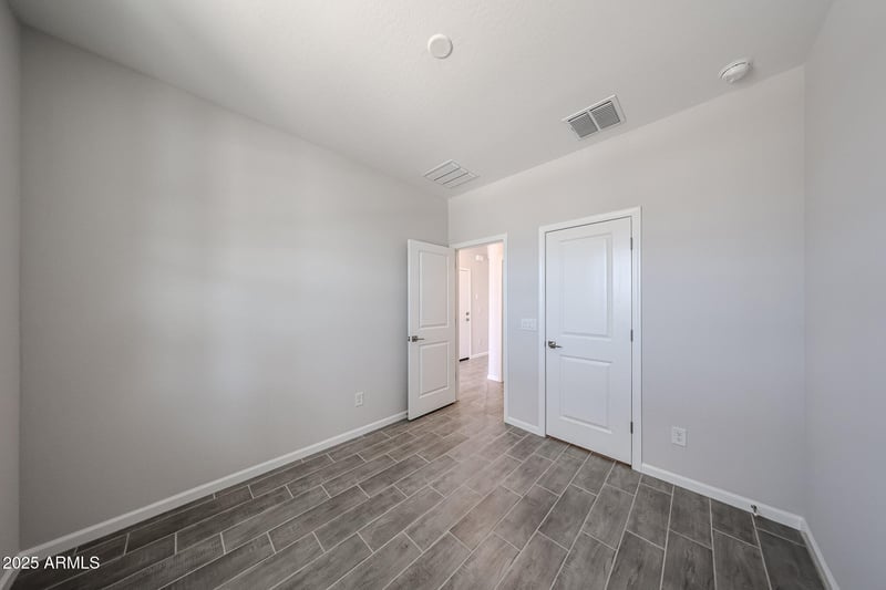 18172 Calle Lejos --, Surprise, AZ 85387