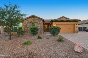 18173 Mackenzie Dr, Goodyear, AZ 85395