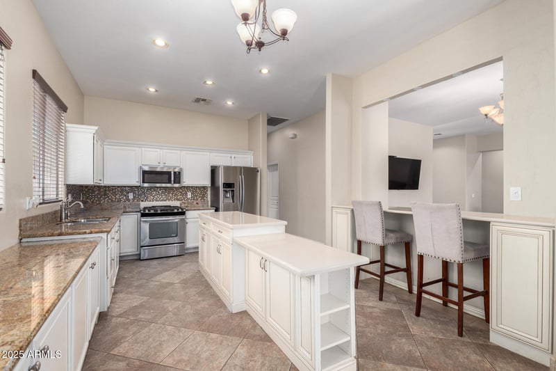 18174 Wind Song Ave, Goodyear, AZ 85338