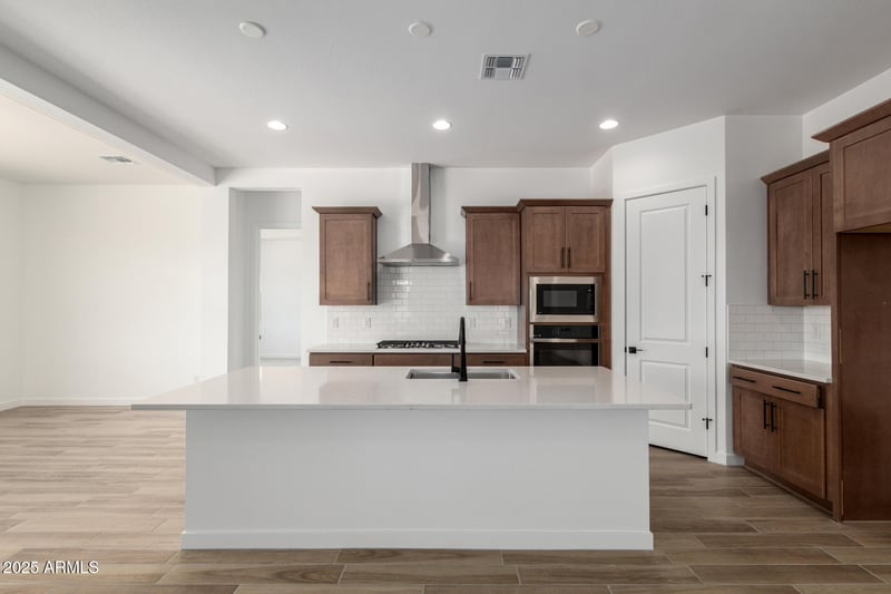 18177 Ashley Dr, Goodyear, AZ 85338