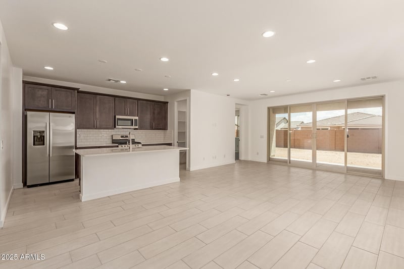 18177 Hess St, Goodyear, AZ 85338