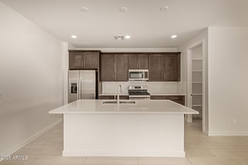 18177 Hess St, Goodyear, AZ 85338