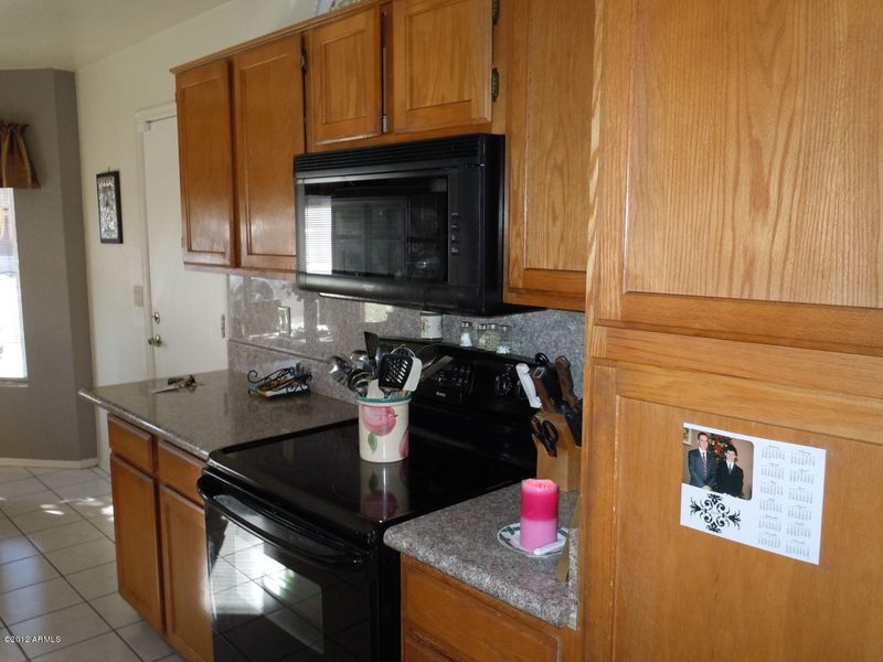 1818 E Bluefield Ave, Phoenix, AZ 85022