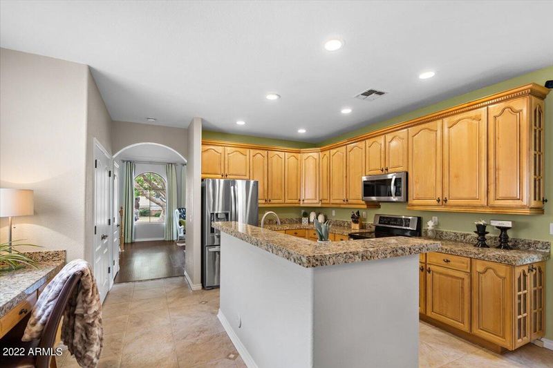 1818 E Donner Dr, Phoenix, AZ 85042