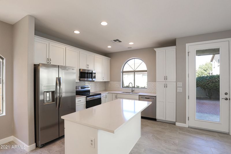 1818 E Ellis St, Phoenix, AZ 85042