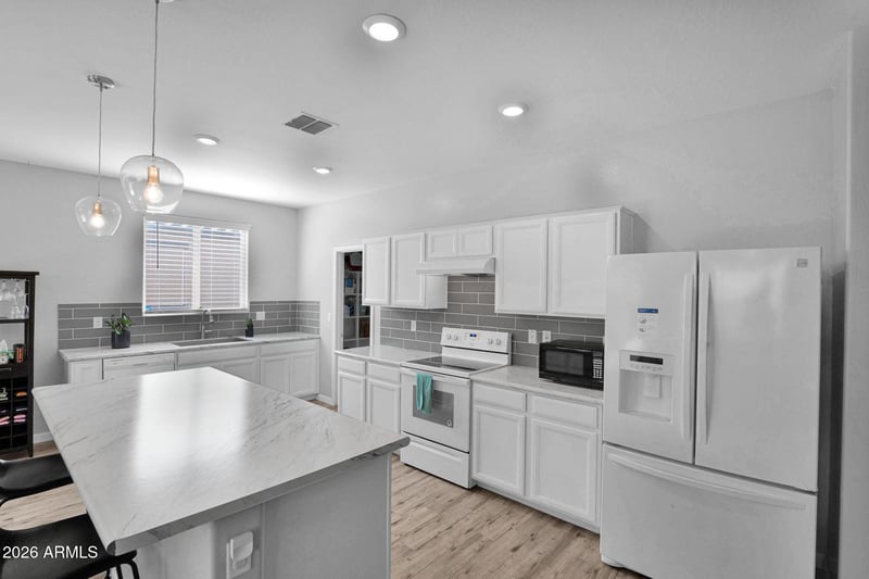 1818 E Grove St, Phoenix, AZ 85040