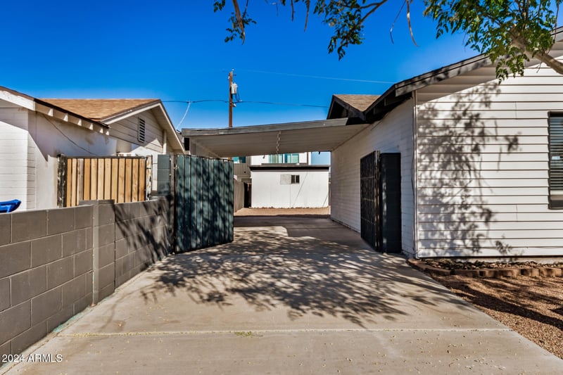 1818 Monterey Way, Phoenix, AZ 85016