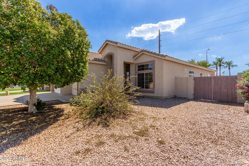 1818 Saddle St, Gilbert, AZ 85233