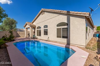 1818 Saddle St, Gilbert, AZ 85233