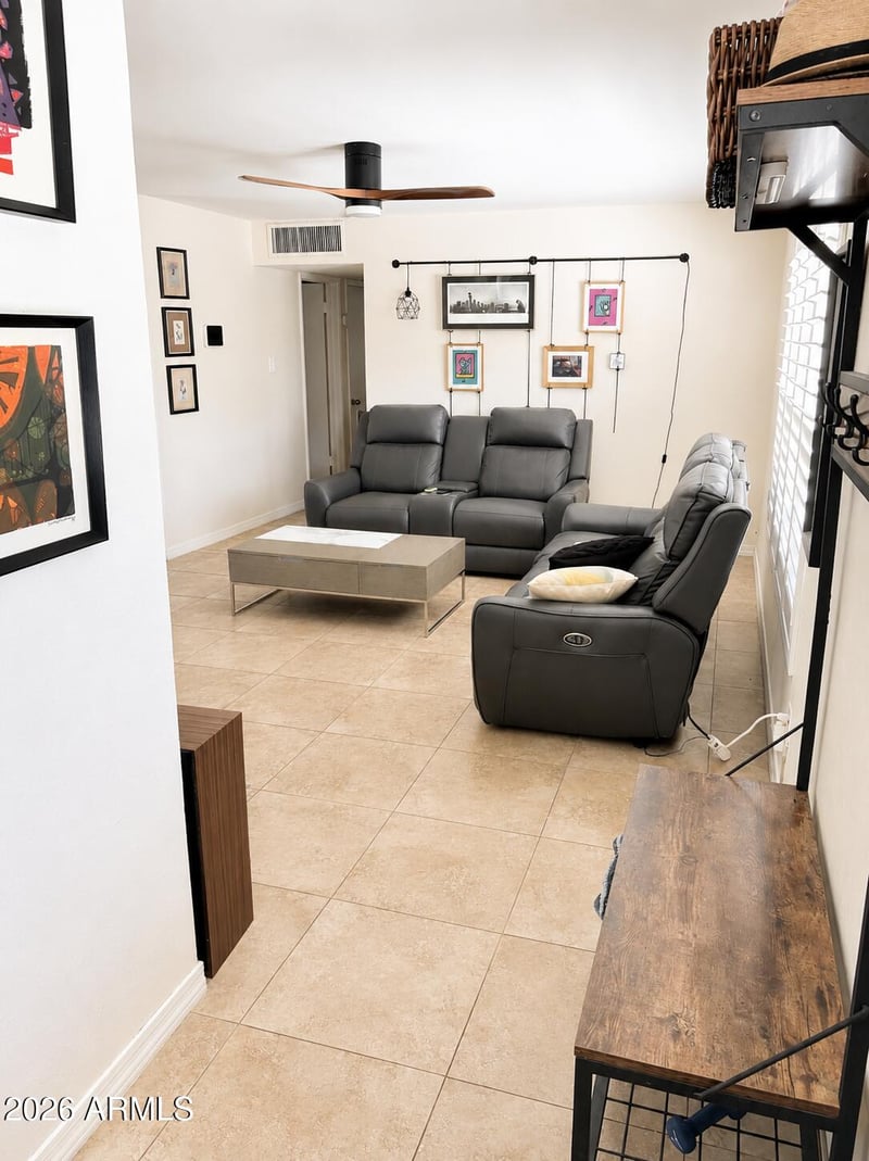 1818 W Las Palmaritas Dr, Phoenix, AZ 85021