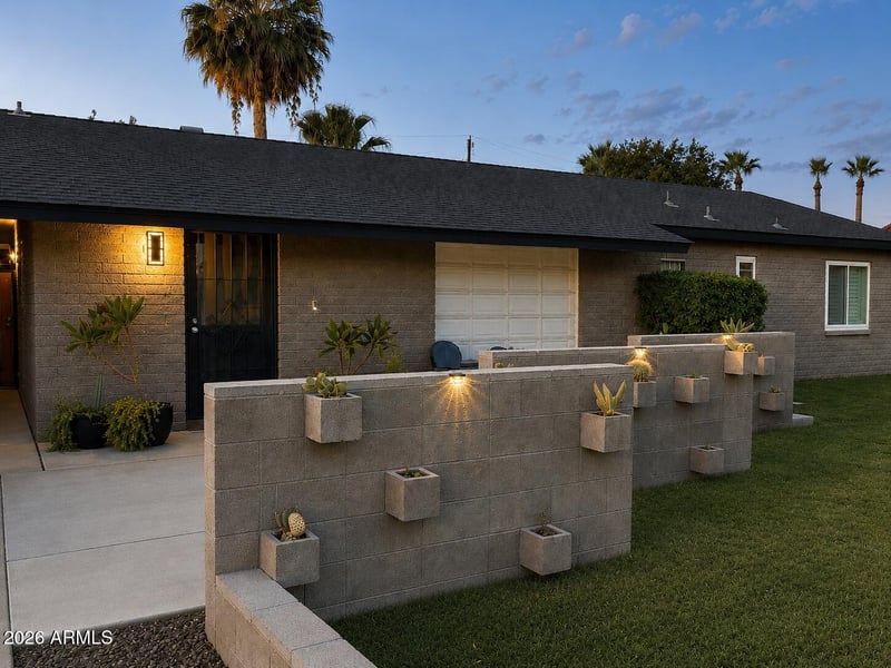 1818 W Las Palmaritas Dr, Phoenix, AZ 85021