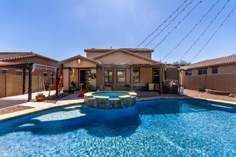 18180 Carmen Dr, Surprise, AZ 85388