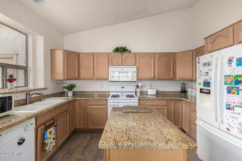 18186 Continental Pw, Surprise, AZ 85374