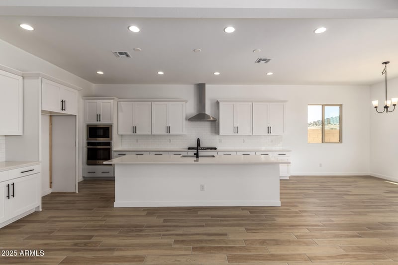 18189 Ashley Dr, Goodyear, AZ 85338
