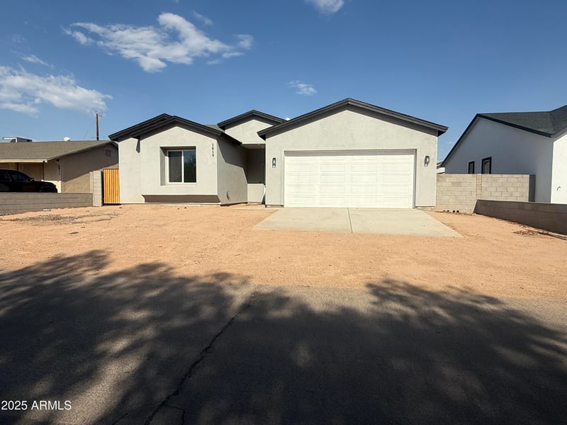 1819 Coconino Dr, Apache Junction, AZ 85120