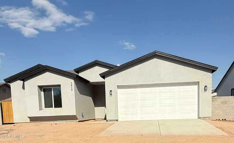 1819 Coconino Dr, Apache Junction, AZ 85120