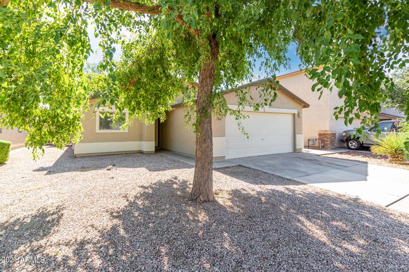 1819 E Desert Moon Trl, San Tan Valley, AZ 85143