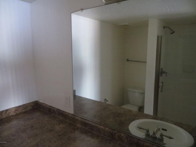 1819 N 40th St #H15, Phoenix, AZ 85008
