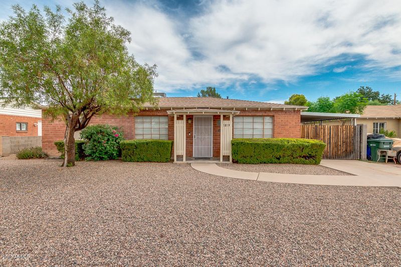 1819 N 43rd St, Phoenix, AZ 85008