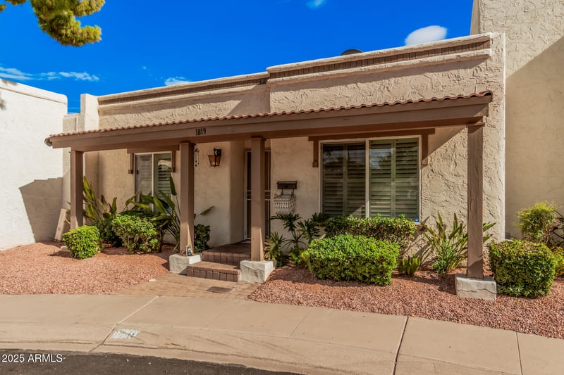 1819 Stella Ln, Phoenix, AZ 85015