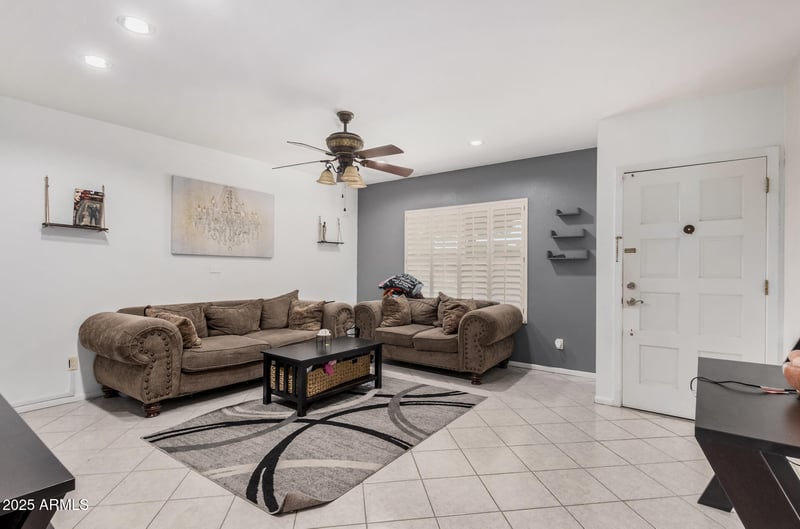 1819 Stella Ln, Phoenix, AZ 85015