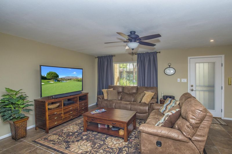 1819 W Marlette Ave, Phoenix, AZ 85015
