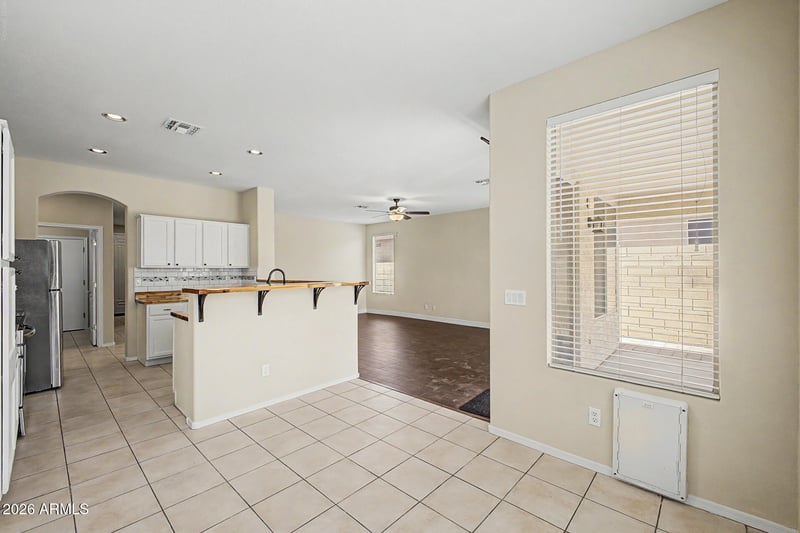 1819 W Nighthawk Way, Phoenix, AZ 85045