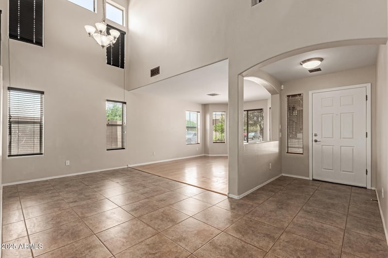 18193 Saguaro Ln, Surprise, AZ 85388