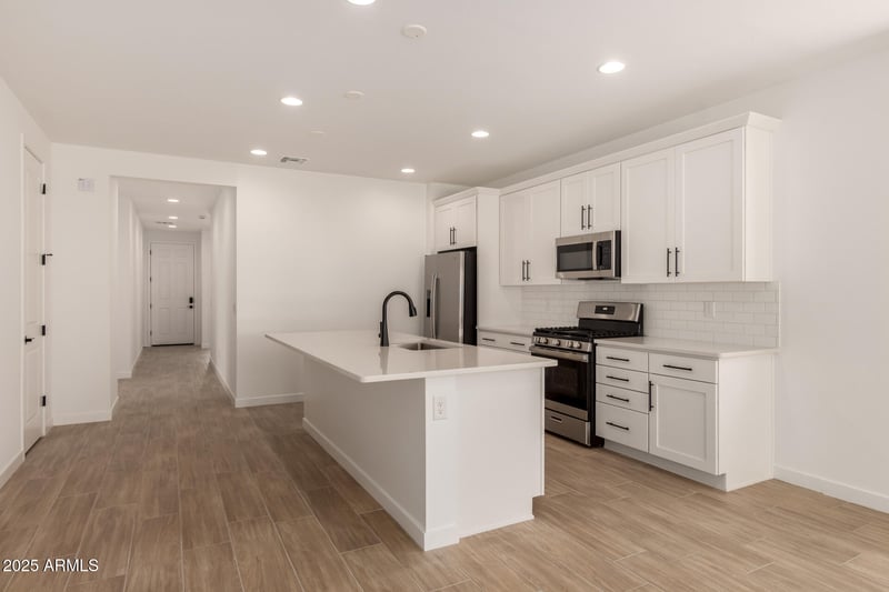 18195 Hess St, Goodyear, AZ 85338