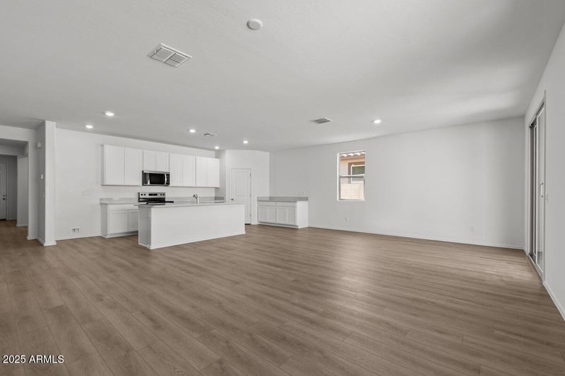 18198 Mohave St, Goodyear, AZ 85338